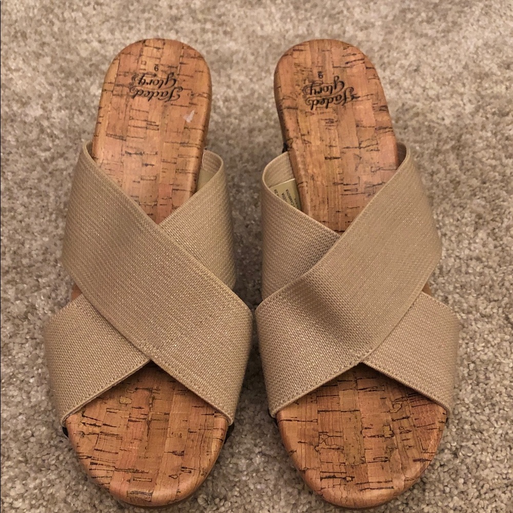 FADED GLORY Women’s Wedge Sandals with Stretchy Straps Tan Cork-Look Size 9